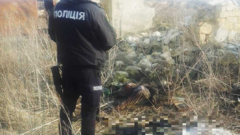 Tod bei Bombenangriffen: mumifizierte menschliche Überreste in der Nähe von Izyum gefunden