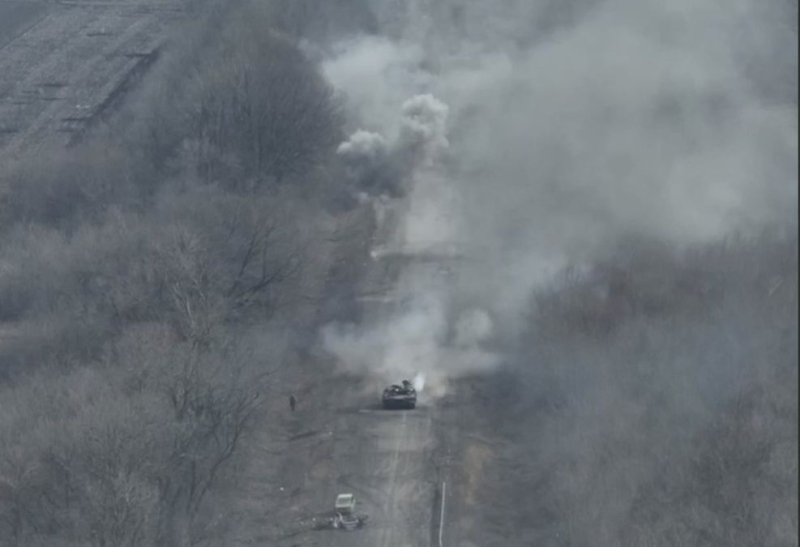 Keine Chance für den Feind: Video eines erstaunlichen Gefechts zwischen ukrainischen Tankern und russischen Anti-Tankern