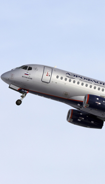 Ein Passagierflugzeug auf dem Weg nach Moskau hat unmittelbar nach dem Start Alarm geschlagen.
