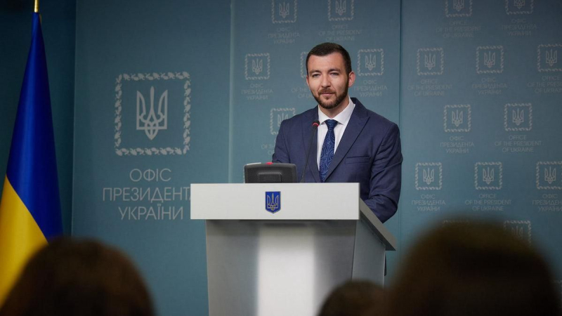 Verhandlungen auf der Krim: Selenskyj reagierte auf die lautstarke Aussage des stellvertretenden Leiters des Präsidialamts