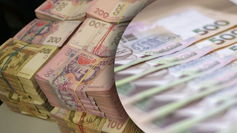 Eine Frau hat in Riwne einen riesigen Geldbetrag gefunden: Die Polizei sucht nach dem Besitzer