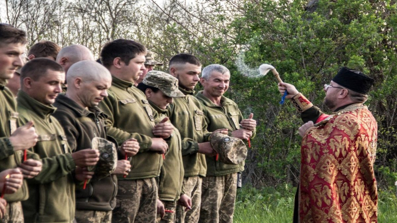 Ein Tag der Hoffnung: Der Militärpfarrer sagte, wie wir unsere Soldaten zu Ostern unterstützen können