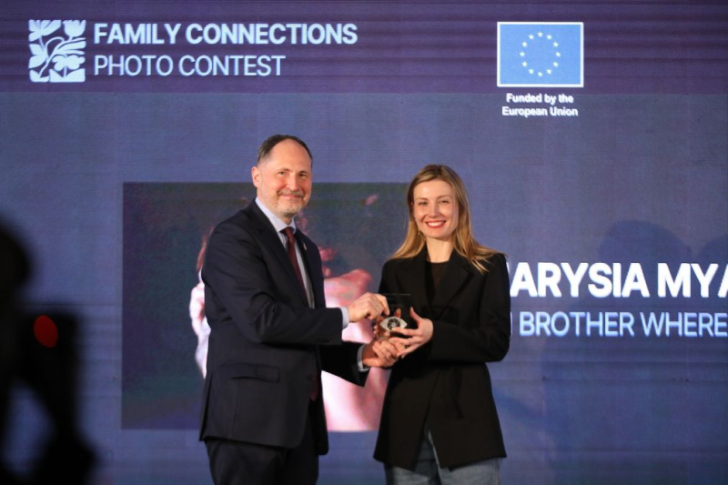 Kribbelnde Geschichten über Verwandte: Eine Ukrainerin gewann den internationalen Fotowettbewerb 
