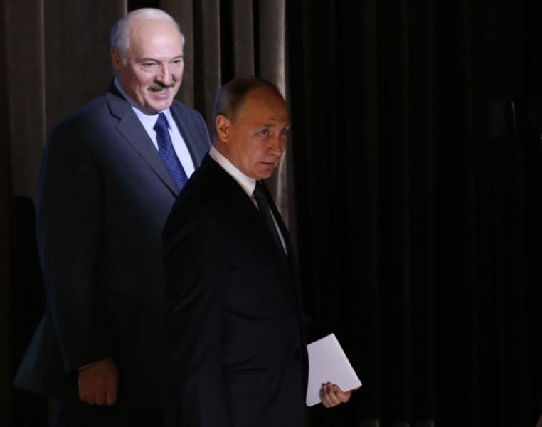 Eine selbstmörderische Entscheidung für Lukaschenka: Kann Putin ihn unter Druck setzen und Weißrussland in den Krieg ziehen? 