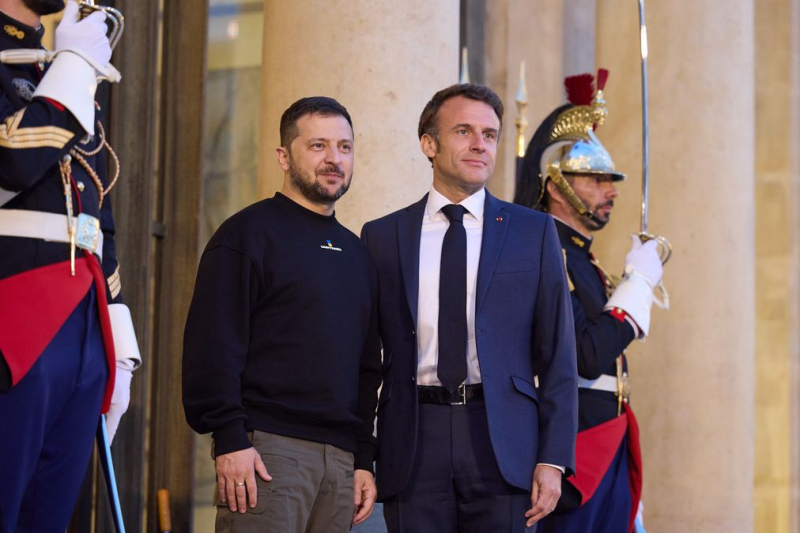 Macron versprach in den kommenden Wochen mächtige Militärhilfe: Was wird die Ukraine bekommen