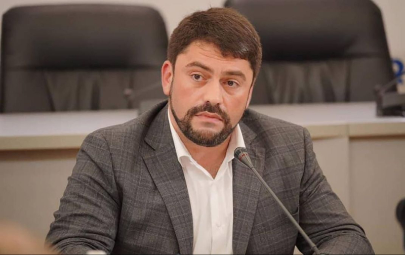 Abgeordneter des Kiewer Stadtrats floh aus der Ukraine: Staatsanwalt beantragt internationale Durchsuchung