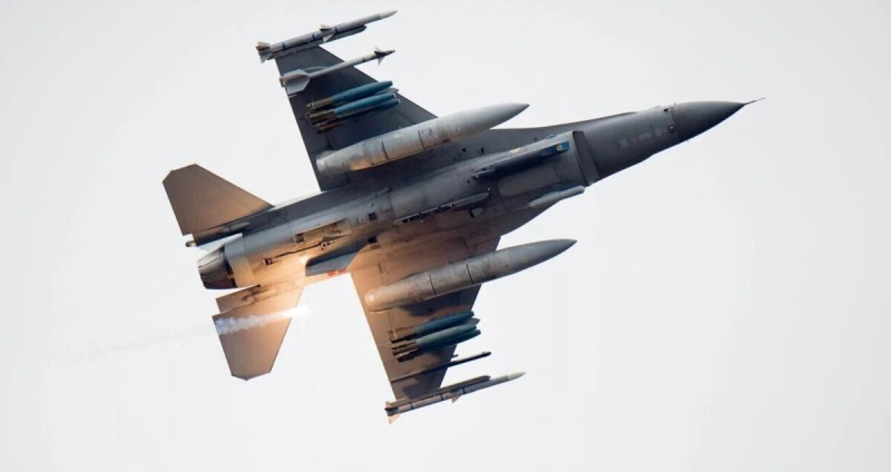 F-16-Flugzeuge könnten in der Endphase der UAF-Gegenoffensive auftauchen, - Militärbeobachter 