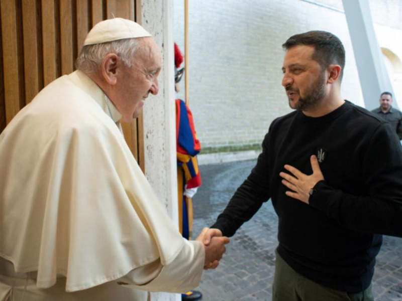 Zelensky traf sich mit Papst im Vatikan