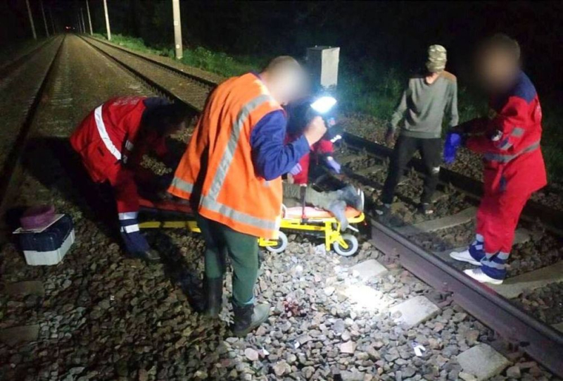 In der Region Kiew fuhren Teenager auf dem Dach von Güterwaggons: endete in einer Tragödie