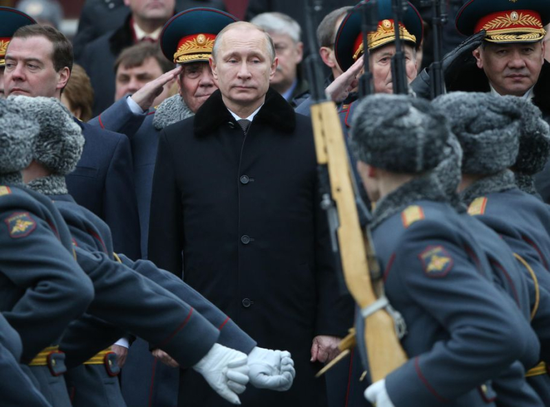 Russland wird in eine allmähliche Niederlage geführt: Fesenko erklärte die Logik langsamer Waffenlieferungen