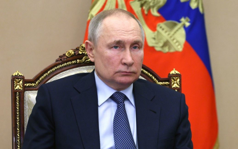 Putin erklärte, dass er persönlich die Wiederaufnahme der Luftkommunikation mit Georgien initiiert habe. /></p>
<p><strong>Putin sagte, dass Russland auf diese Weise „Blut an Georgien gespendet“ habe. und wird auch in Zukunft ähnliche Schritte unternehmen.</strong></p>
<p>Der russische Diktator Wladimir Putin sagte, er habe persönlich die Wiederaufnahme von Direktflügen mit <strong>Georgien</strong> vorgeschlagen, was viel Kritik hervorrief aus dem Westen an die Adresse von Tiflis.</p>
<p>Dies berichten russische Propagandamedien.</p>
<p>Er sagte, dass er persönlich die Entscheidung getroffen habe, die Flüge mit Georgien wieder aufzunehmen. Putin sagte, dass Russland auf diese Weise „Blut gegen Georgien vergoss“ und in Zukunft ähnliche Schritte unternehmen werde.</p>
<p>Darüber hinaus rief der russische Diktator diejenigen auf, die gegen die Abschaffung des Visumregimes und die Wiederaufnahme des Visumsregimes protestierten Flugreisen zwischen Georgien und Russland.</p>
<p>„Unsere Unternehmen und Bürger wollen kommen, die Natur, die Kultur, die georgische Küche usw. berühren. Für mich war die Reaktion völlig überraschend. Da gab es einige.“ Eine Art unverständlicher Sturm zu diesem Thema. Wenn ich von außen schaue, denke ich: Haben Sie völlig den Verstand verloren?“, bemerkte Putin.</p>
<p>Zuvor wurde berichtet, dass der georgische Premierminister Irakli Garibashvili <strong>sagte, dass Sanktionen gegen Russland die Wirtschaft der Länder zum Absturz bringen würden</strong>.</p>
<p>Darüber hinaus haben wir zuvor berichtet, dass die Proteste in Georgien <strong>die Hochzeit der Familie des russischen Außenministers Sergej vereitelt haben Lawrow</strong>.</p>
<h4>Ähnliche Themen:</h4>
<!-- relpost-thumb-wrapper --><div class=