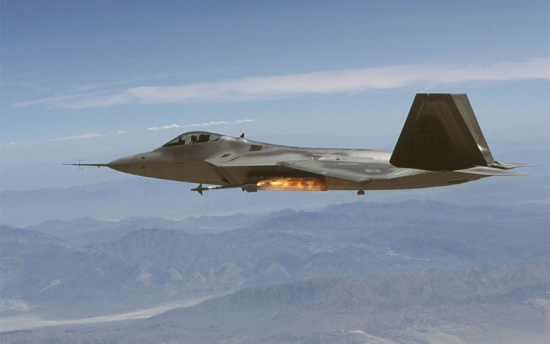 Die USA haben hochmoderne F-22-Jäger nach Estland entsandt: was ist der Zweck