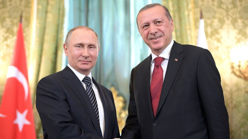 Es wäre ein aufschlussreiches Instrument: Wird Putin sich entscheiden, an Erdogans Amtseinführung teilzunehmen?
