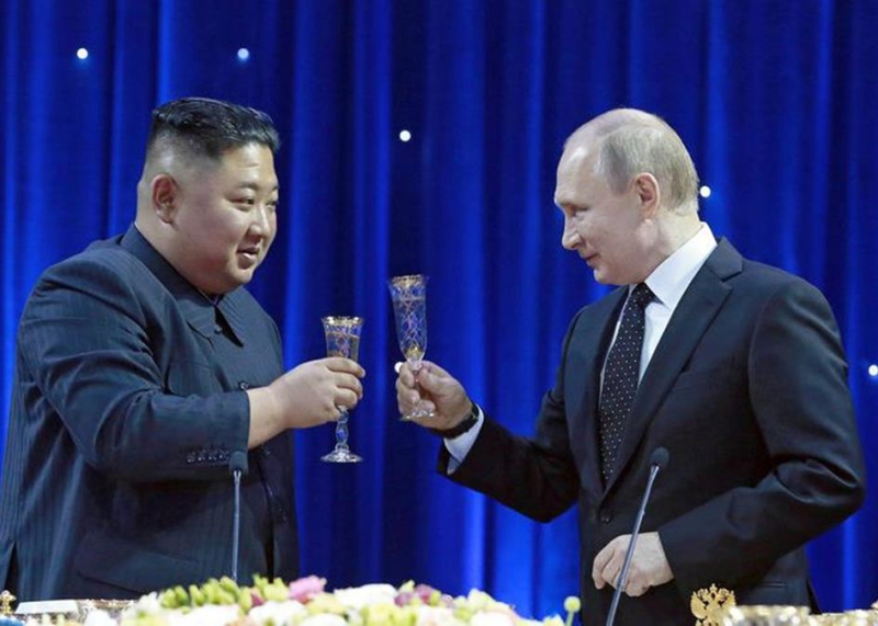 Volle Unterstützung für den Aggressor: Kim Jong Ying will mit Putin „ein mächtiges Land aufbauen“ 