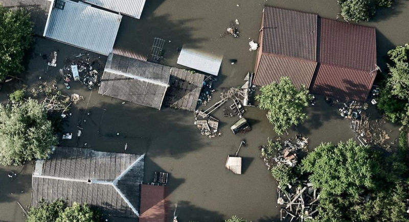 Wasserterror: Eindringlinge blockieren Evakuierung vom linken Ufer der Region Cherson