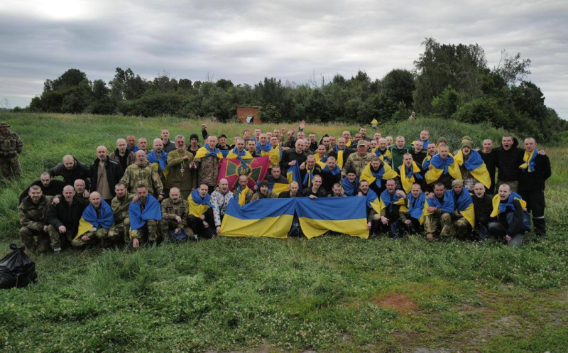 95 Ukrainer aus der Gefangenschaft zurückgekehrt