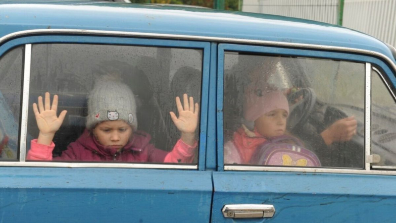 Eine Fahrkarte zur Hölle: Wohin bringen die Russen ukrainische Kinder und wie kann man dagegen vorgehen?