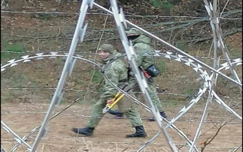 Es lauerte eine Art „Bedrohung“: Weißrussland baut eine Festung an der Grenze zur Ukraine