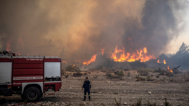 Waldbrände in Greece: Das Feuerwehrabstürme, die auf Eubo-Hadern, Tausende, Tausende Evacuated