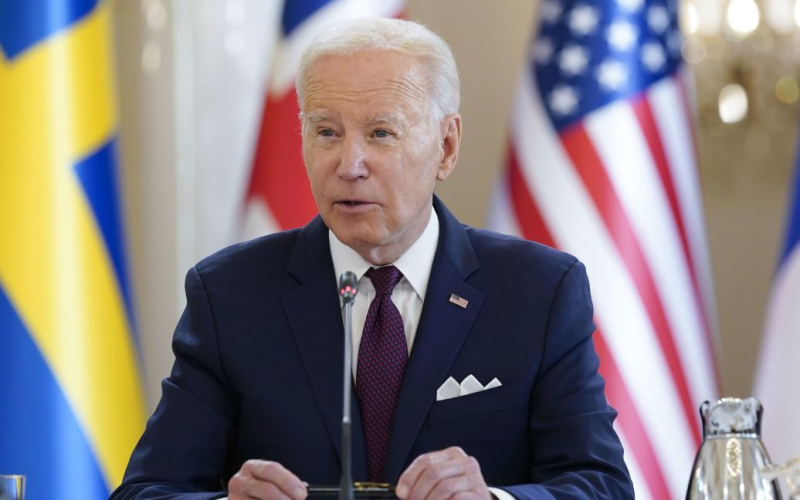 Biden hochgeladen auf Europa 3.000 Reservisten – CNN“ /></p>
<p><strong>Die Reservisten werden Teil der Operation Atlantic Resolve sein, die darauf abzielt, die NATO und ihre Ostflanke zu stärken. Vor dem Hintergrund eines umfassenden Krieges </strong> Während des Kampfes der Russischen Föderation gegen die Ukraine ermächtigte US-Präsident Joe Biden das Pentagon, 3.000 Reservekräfte nach Europa zu entsenden.</p>
<p>CNN berichtet.</p>
<p> US-Reservisten werden Teil davon sein Operation Atlantic Resolve, ein Rotationseinsatz zur Stärkung der Ostflanke der NATO, heißt es in der Veröffentlichung.</p>
<p> im aktiven Dienst für Militärpersonal. Die neue Bezeichnung kommt Militärpersonal und Familien zugute, indem sie die Autorität, Rechte und den Zugang zu den Streitkräften erhöht und Personal der Reserve“, sagte der Einsatzleiter des Joint Staff, Generalleutnant Douglas Sims.</p>
<p>Es gibt dem Pentagon auch eine zusätzliche Gelegenheit, mehr Anstrengungen und Mittel zur Unterstützung des US-Europakommandos bereitzustellen .</p>
<p>Die neuen Truppen werden höchstwahrscheinlich in der Logistik und Unterstützung oder in medizinischen Bereichen wie Zahnmedizin und Gesundheitswesen eingesetzt.</p>
<p> < p>„Bidens Entscheidung wird es dem US-Verteidigungsministerium ermöglichen, besser zu sorgen.“ Systemunterstützung und Unterstützung unserer Streitkräfte. „Eine Durchführungsverordnung, die die Mobilisierung zusätzlicher Streitkräfte genehmigt, gibt Beamten die Möglichkeit, Truppen zur Unterstützung der Atlantic Resolve aufzurufen“, sagte Pentagon-Sprecher Patrick Ryder.</p>
<p>Wir erinnern uns, dass <strong>John Biden</strong> das gesagt hat er glaubt nicht, dass die russische Aggression gegen die Ukraine jahrelang anhalten wird.</p>
<h4>Verwandte Themen:</h4>
<!-- relpost-thumb-wrapper --><div class=