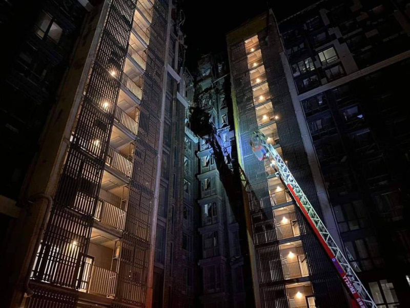 Russland griff ein Hochhaus in Dnipro mit Raketen an, neun wurden verletzt