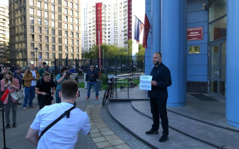 Polizeibeamte haben Kollaborateur Gubarew in Moskau festgenommen (Video)