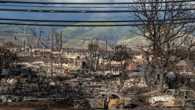 Die historische Stadt Lahaina brannte bis auf die Grundmauern nieder. Zahl der Todesopfer bei Waldbränden auf Hawaii steigt auf 93