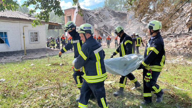 Russen zerstörten eine Schule und töteten zwei Lehrer in Romny, Region Sumy – MIA