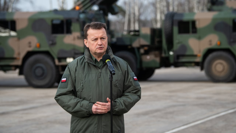 Polnischer Verteidigungsminister schließt Wiederholung von Provokationen an der Grenze durch Weißrussland nicht aus