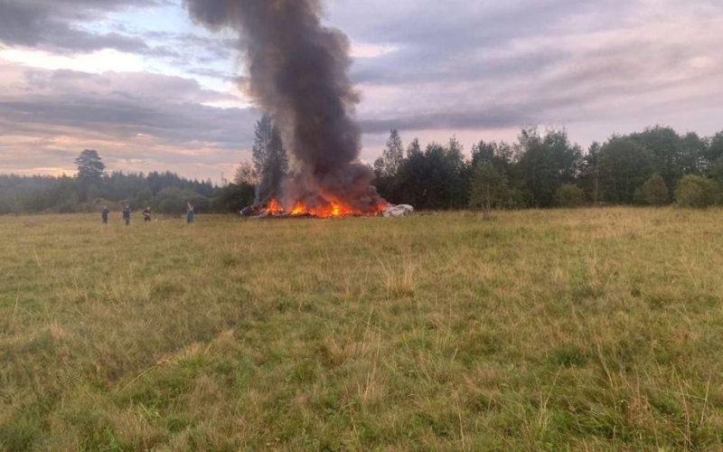 Ein Flugzeug, das Prigozhin gehören könnte, stürzte in der Russischen Föderation ab, die Toten: Was ist bekannt