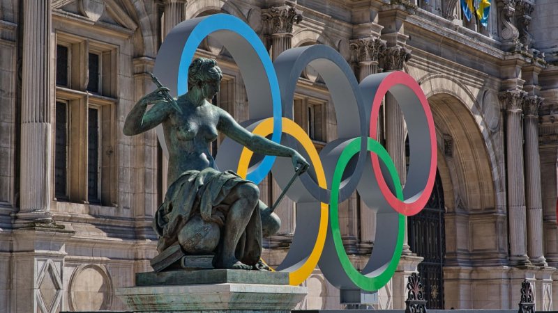 Die endgültige Entscheidung über die Teilnahme ukrainischer Athleten an den Olympischen Spielen in Paris ist noch nicht gefallen „Gutzeit“/></p>
<p>Die endgültige Entscheidung über die Teilnahme ukrainischer Athleten an den Olympischen Spielen in Paris ist noch nicht gefallen.</p>
<p>Der Präsident des Nationalen Olympischen Komitees von Dies gab der ukrainische Minister für Jugend und Sport Vadim Gutzeit im Rahmen des nationalen Telethons Unified News bekannt.</p>
<blockquote>
<p>„Es gibt keine endgültige Entscheidung, ob wir an den Olympischen Spielen teilnehmen werden oder nicht, so wie wir es tun Ich warte auf eine Antwort des Internationalen Olympischen Komitees“, sagte er.</p>
</blockquote>
<p>Nach Angaben seines Ministers nimmt die Ukraine derzeit an internationalen Lizenzwettbewerben teil und hat inzwischen 32 Lizenzen für die Olympischen Spiele 2024 erhalten. </p>
<p>Sie beobachten derzeit </p>
<p>Zuvor wurde berichtet, dass die Ukraine bereit ist, an den Olympischen Sommerspielen 2024 in Paris teilzunehmen, auch wenn sogenannte neutrale Athleten aus der Russischen Föderation und Weißrussland beim Wettbewerb anwesend sein werden.< /p> </p>
<p>Anfang des Jahres gab das Ministerium für Jugend und Sport zu, dass die Ukraine die Olympischen Spiele 2024 boykottieren könnte, wenn Athleten aus der Russischen Föderation und Weißrussland daran teilnehmen würden, selbst wenn sie unter „neutraler“ Flagge laufen.</p>
<p> < /p></p></p>
<!-- relpost-thumb-wrapper --><div class=