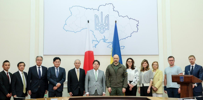 Japan verspricht weitere Unterstützung für die Ukraine und verschärfte Sanktionen gegen die Russische Föderation 