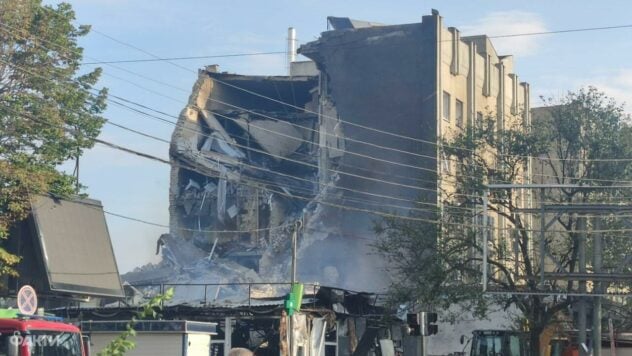 Sechs Opfer des Raketenangriffs auf das Hotel Tscherkassy bleiben im Krankenhaus