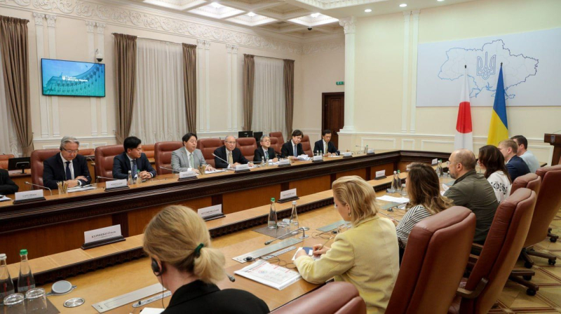 Japan verspricht weitere Unterstützung für die Ukraine und Verschärfung der Sanktionen gegen die Russische Föderation“ /></p>
<p>Foto: Premierminister Denis Shmigal</p>
<p><img decoding=