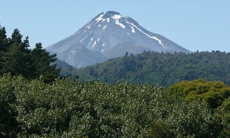 In Neuseeland stürzte ein Kletterer von einem Berg und überlebte: Er „flog“ 115 Stockwerke