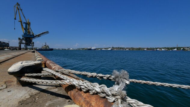 Die ersten zivilen Schiffe stimmten zu, durch einen provisorischen Korridor zum Hafen von Tschernomorsk zu fahren