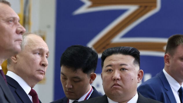 Die militärische Zusammenarbeit zwischen der Russischen Föderation und der DVRK stellt einen Verstoß gegen die Sanktionen dar – Präsident von Südkorea“ /></p>
<p>Die militärische Zusammenarbeit zwischen Nordkorea und der Russischen Föderation ist illegal. Dies wäre ein Verstoß gegen die gegen die DVRK verhängten und vom UN-Sicherheitsrat beschlossenen Sanktionen.</p>
<p>Der südkoreanische Präsident Yun Seok Yol erklärte dies in einem Kommentar gegenüber ausländischen Journalisten. Wenn Informationen über militärisch-technische Vereinbarungen zwischen Ländern bestätigt würden, stünde dies seiner Meinung nach im Widerspruch zu Resolutionen des UN-Sicherheitsrats und anderen internationalen Sanktionen.</p>
<p>Der Präsident Südkoreas behauptet, dass die Weltgemeinschaft stärker geeint sein wird wenn die Zusammenarbeit zwischen der Russischen Föderation und Nordkorea enger wird. Seiner Meinung nach würde ein Atomangriff aus Pjöngjang das Ende des Regimes in der Demokratischen Volksrepublik Korea bedeuten.</p>
<p>Jetzt zuschauen </p>
<p>Er wies darauf hin, dass Südkorea und die Vereinigten Staaten bestätigt haben, dass jeder Angriff mit Atomwaffen geahndet wird eine schnelle, vernichtende und entschlossene Reaktion, die zum Sturz des Regimes in der Demokratischen Volksrepublik Korea führen wird.</p>
<p>Gleichzeitig betonte Yun Seok Yol, dass die erweiterte Abschreckung der Vereinigten Staaten von Amerika für Washington sorgt Bereitschaft, alle Mittel, einschließlich Atomkraft, einzusetzen, um Südkorea zu schützen.</p>
</p></p>
<!-- relpost-thumb-wrapper --><div class=