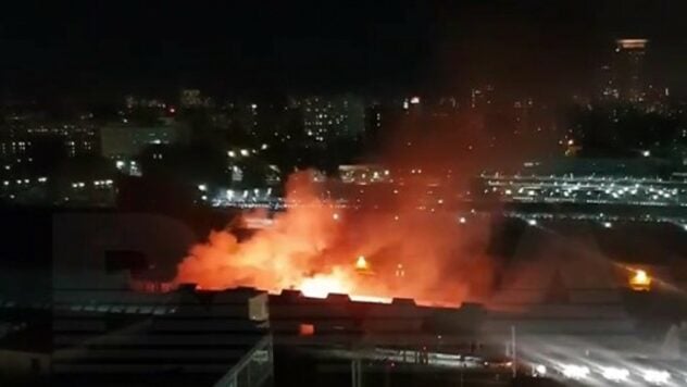 In Moskau brach in der Nähe des Bahnhofs ein Feuer aus