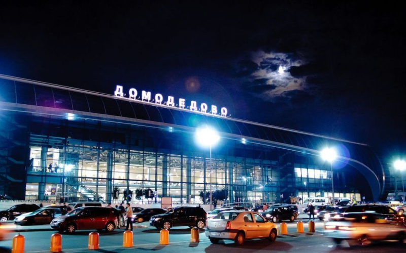 Moskauer Flughäfen haben den Betrieb eingestellt