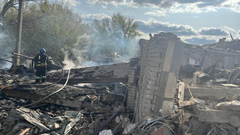 Steinhaufen an der Stelle, an der sich fast 60 Menschen aufhielten: die ersten Fotos und Videos vom Ort des Angriffs auf das Dorf Groza“ /></p>
<p>Foto: Kharkivska OVA</p>
<p><img class=