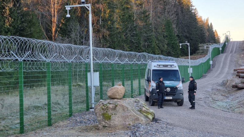 Finnland hat einen Teil des Zauns an der Grenze zu Russland gebaut: Fotos sind aufgetaucht