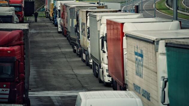 Daten für Interessierte sammeln: Ukraine will Fahrer von der polnischen Grenze evakuieren