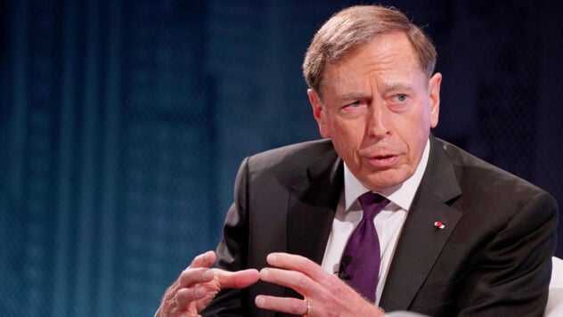 Der ehemalige CIA-Direktor Petraeus erklärte, wie die Ukraine den Positionscharakter des Krieges umkehren kann
