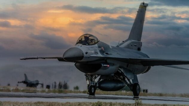 Die Niederlande schickten 5 F-16-Jäger nach Rumänien, um Piloten aus der Ukraine auszubilden
