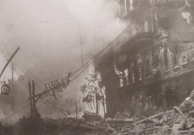 Tag der Befreiung von Kiew: Archivfotos der zerstörten Hauptstadt“ /></p>
</p>
<p><p><img decoding=