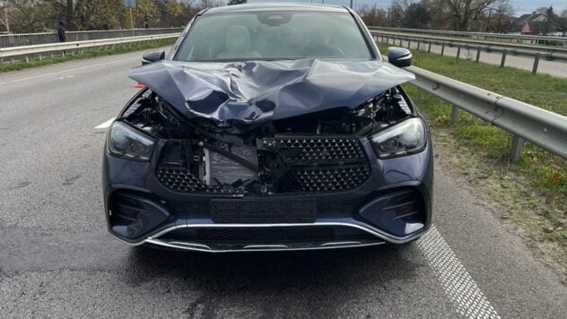 In der Nähe von Schytomyr überfuhr ein Volksabgeordneter in einem Mercedes ein 18-jähriges Mädchen zu Tode 