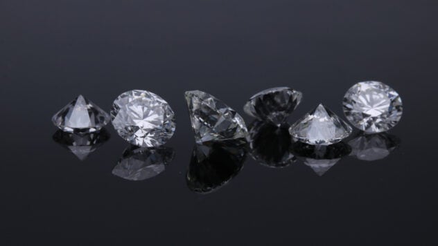 Die Europäische Kommission unterstützte den Vorschlag, den Handel mit russischen Diamanten zu verbieten – AFP