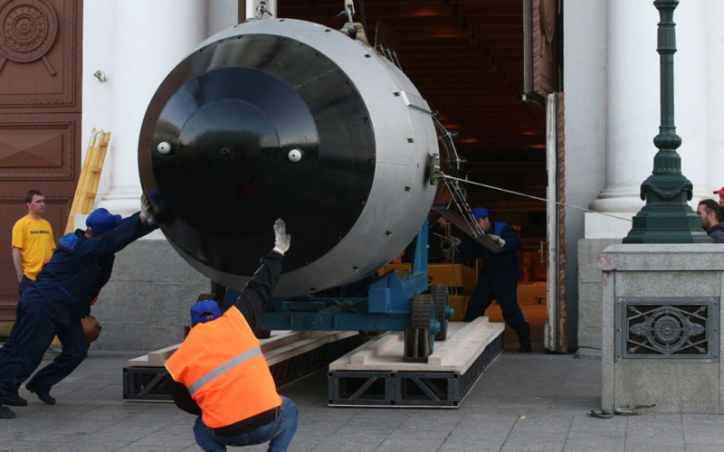 In Moskau wurde ein Modell der nuklearen „Zarenbombe“ ausgestellt: Was Putin andeutet