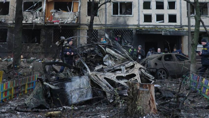 Ballistischer Angriff auf Kiew: Was für ein zerstörtes Haus und ein zerstörter Kindergarten aussehen like