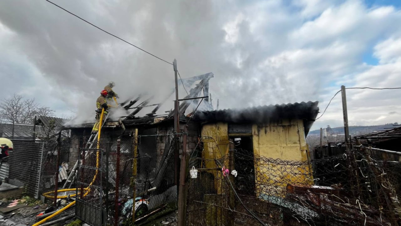 Drei Menschen, darunter zwei Kinder, verbrannten in einem Haus in Transkarpatien